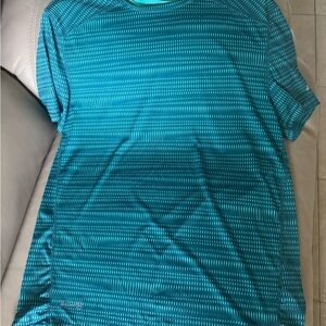 Russell Athletic Men’sDri-Power size med aqua shirt